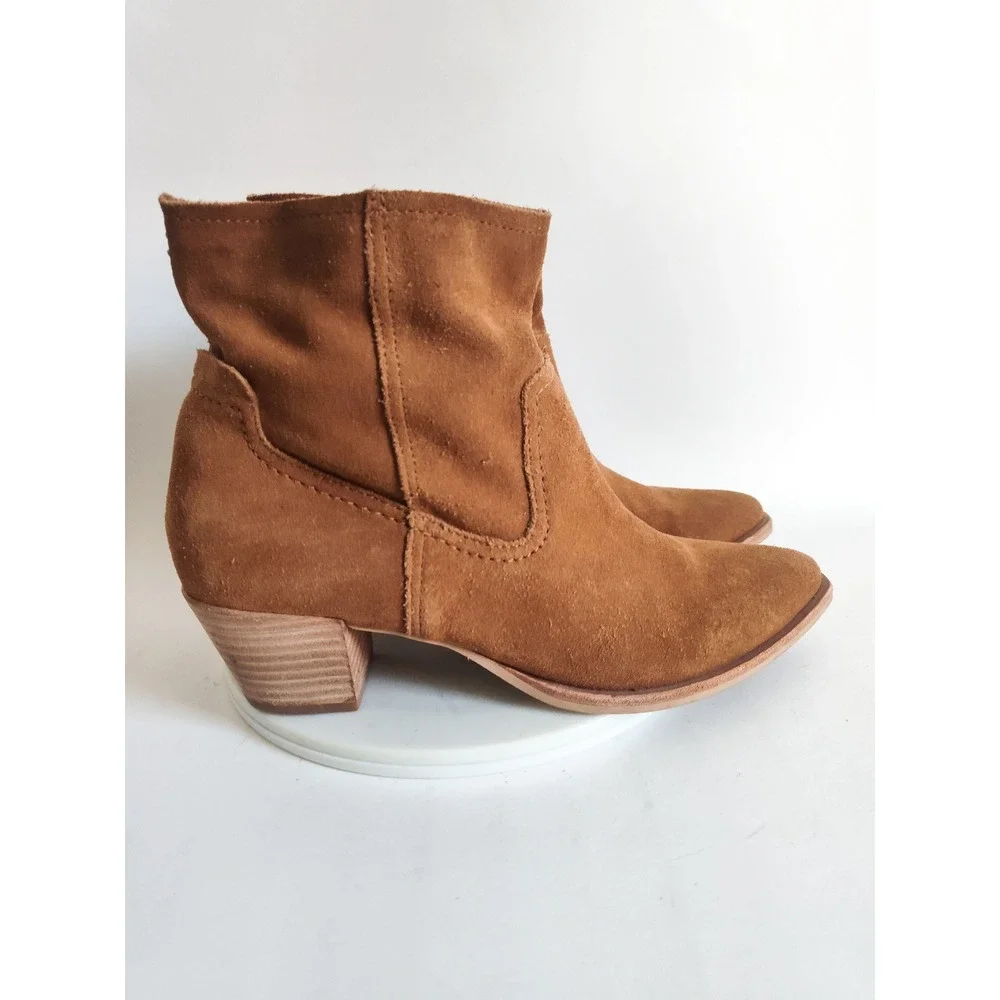 Dolce Vita Suede Ankle Boots 8.5 Cognac Brown Western Boho Pointed Toe Booties